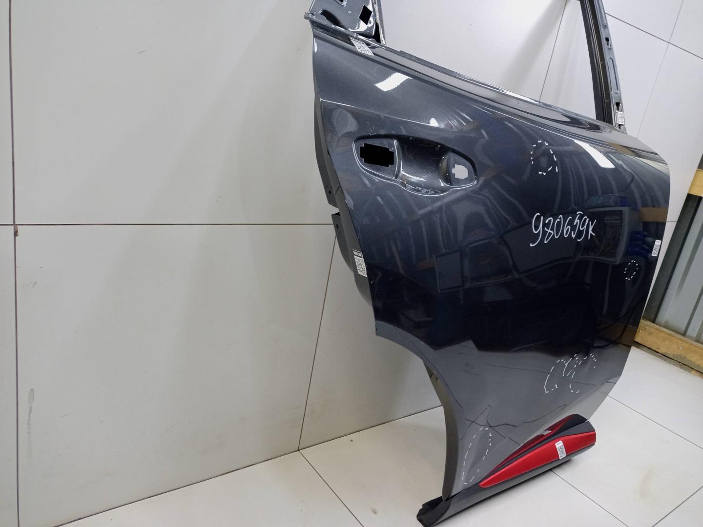 Дверь задняя правая