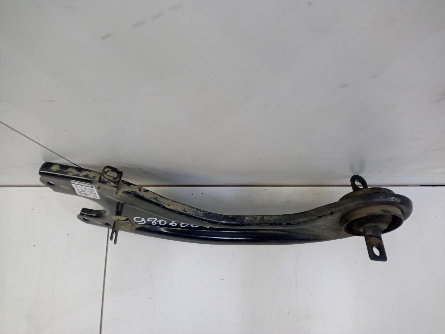 Рычаг задний продольный левый