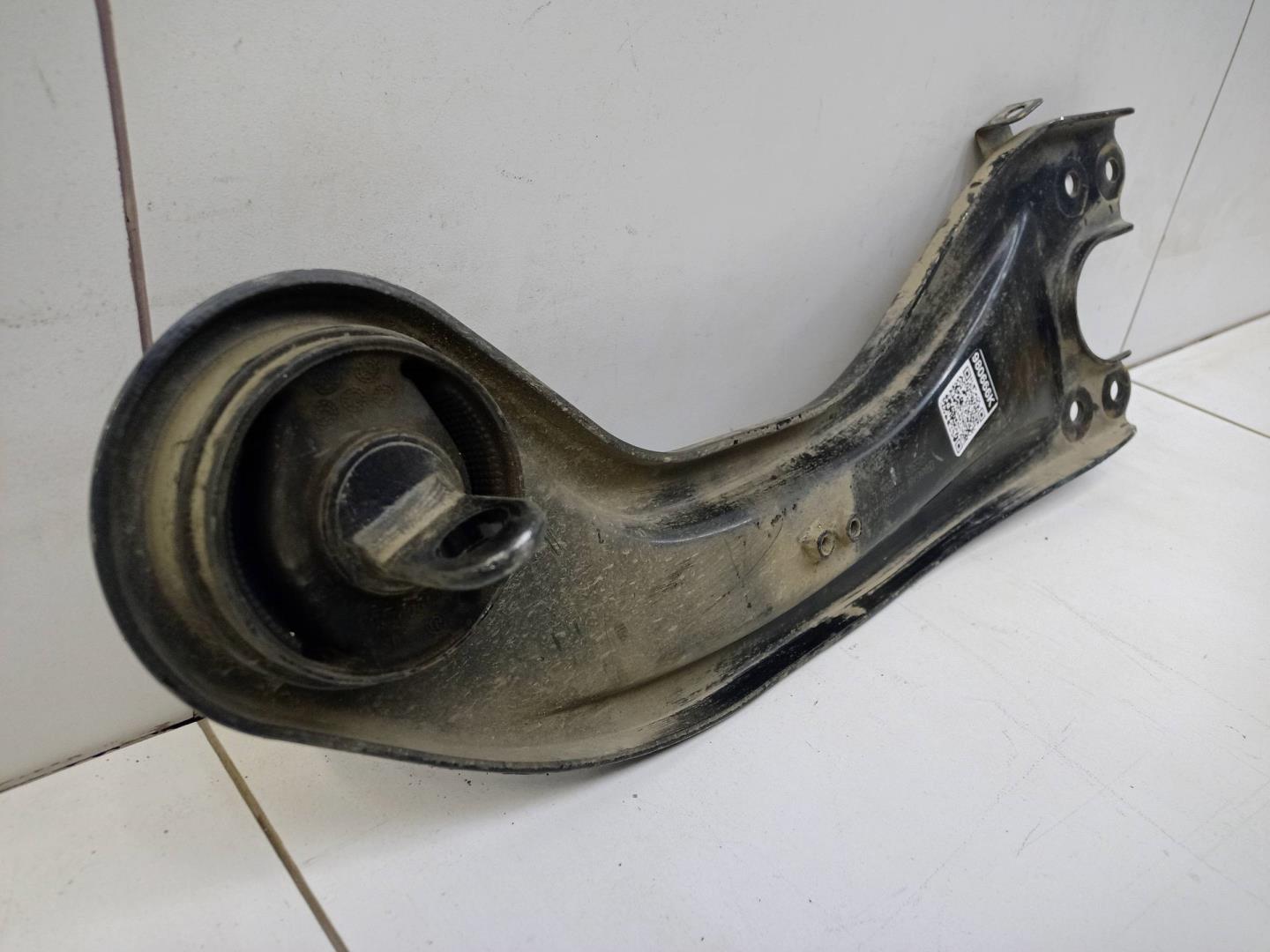 Рычаг задний продольный левый