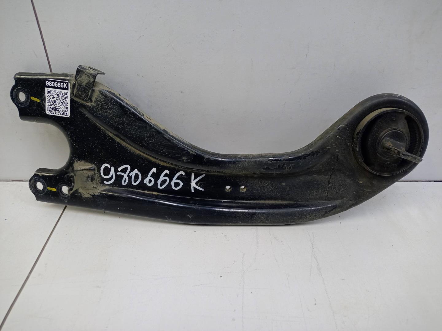 Рычаг задний продольный левый