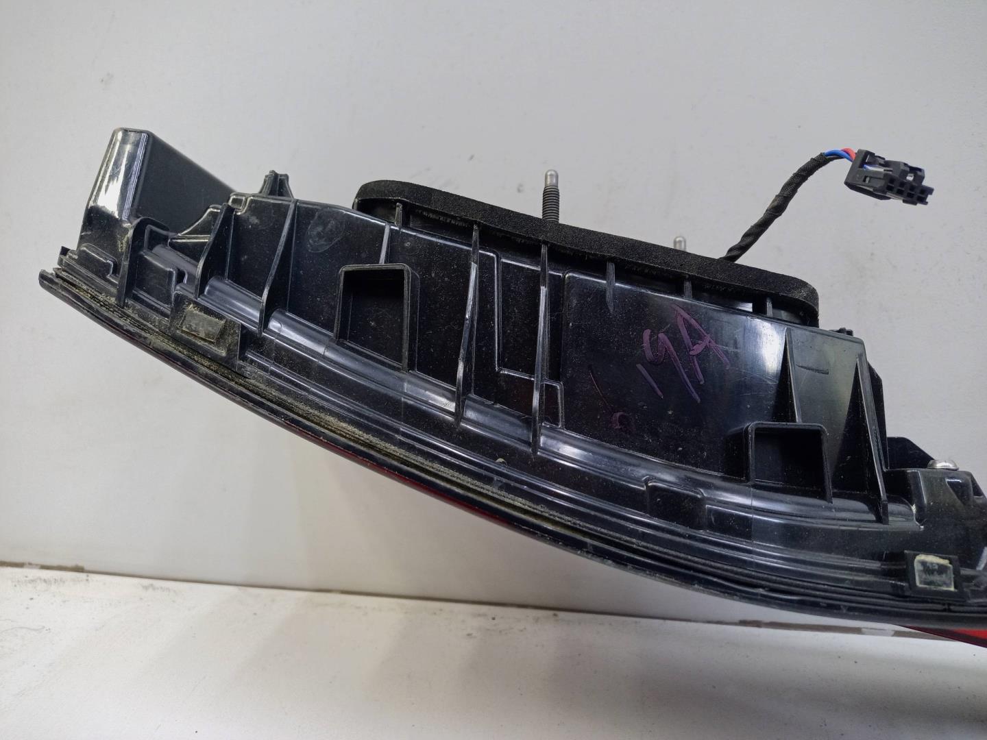 Фонарь задний