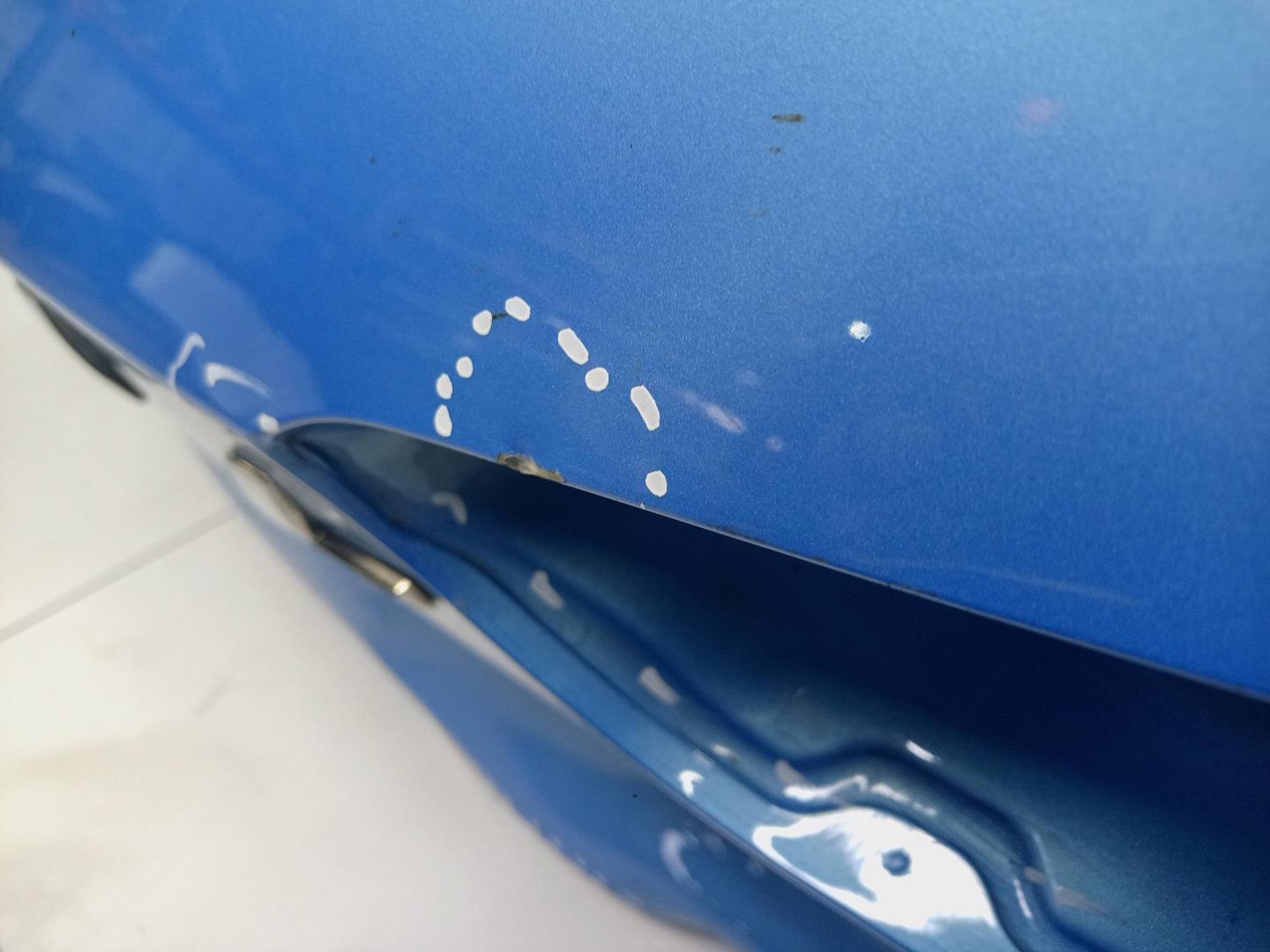 Стекло двери багажника