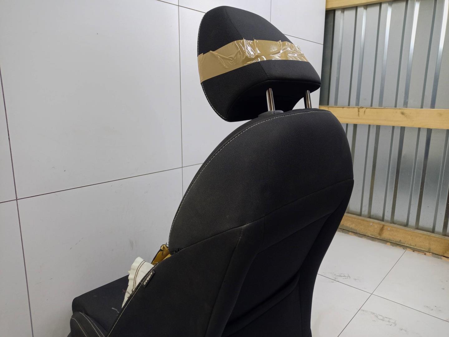 Сиденье переднее левое