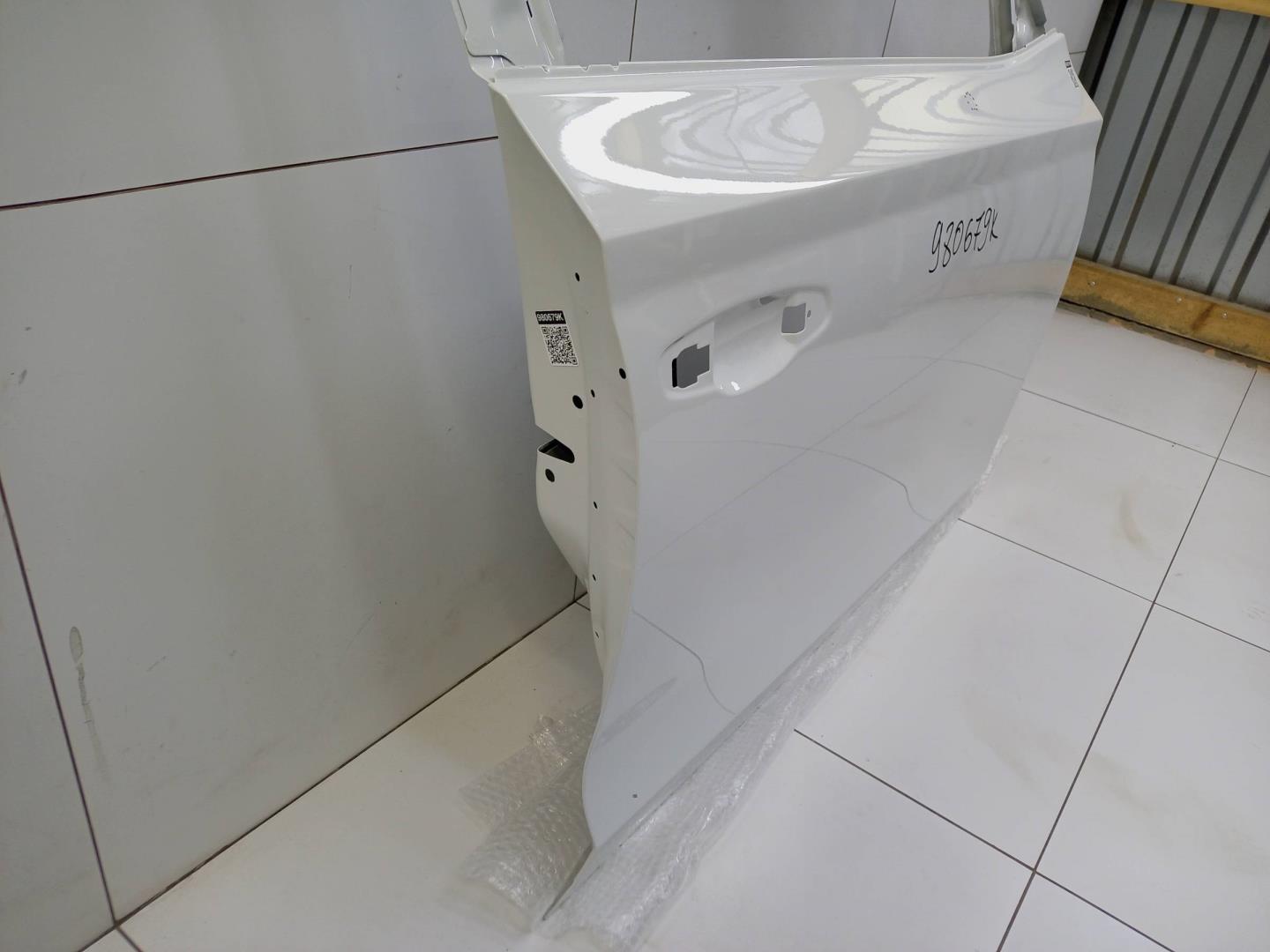 Дверь передняя правая