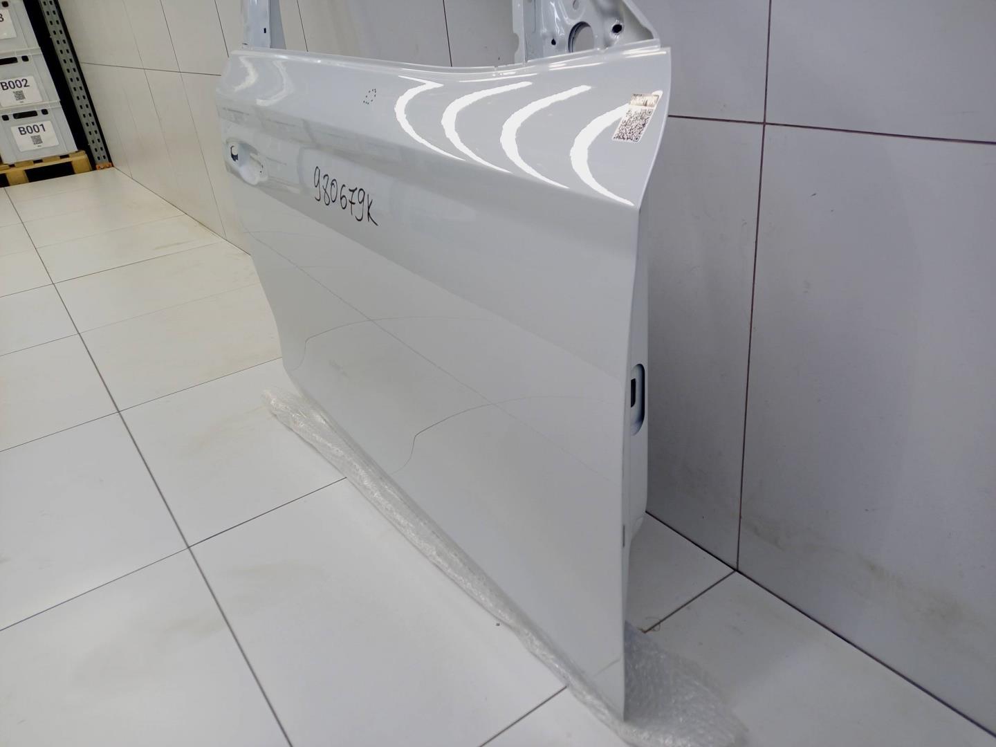 Дверь передняя правая