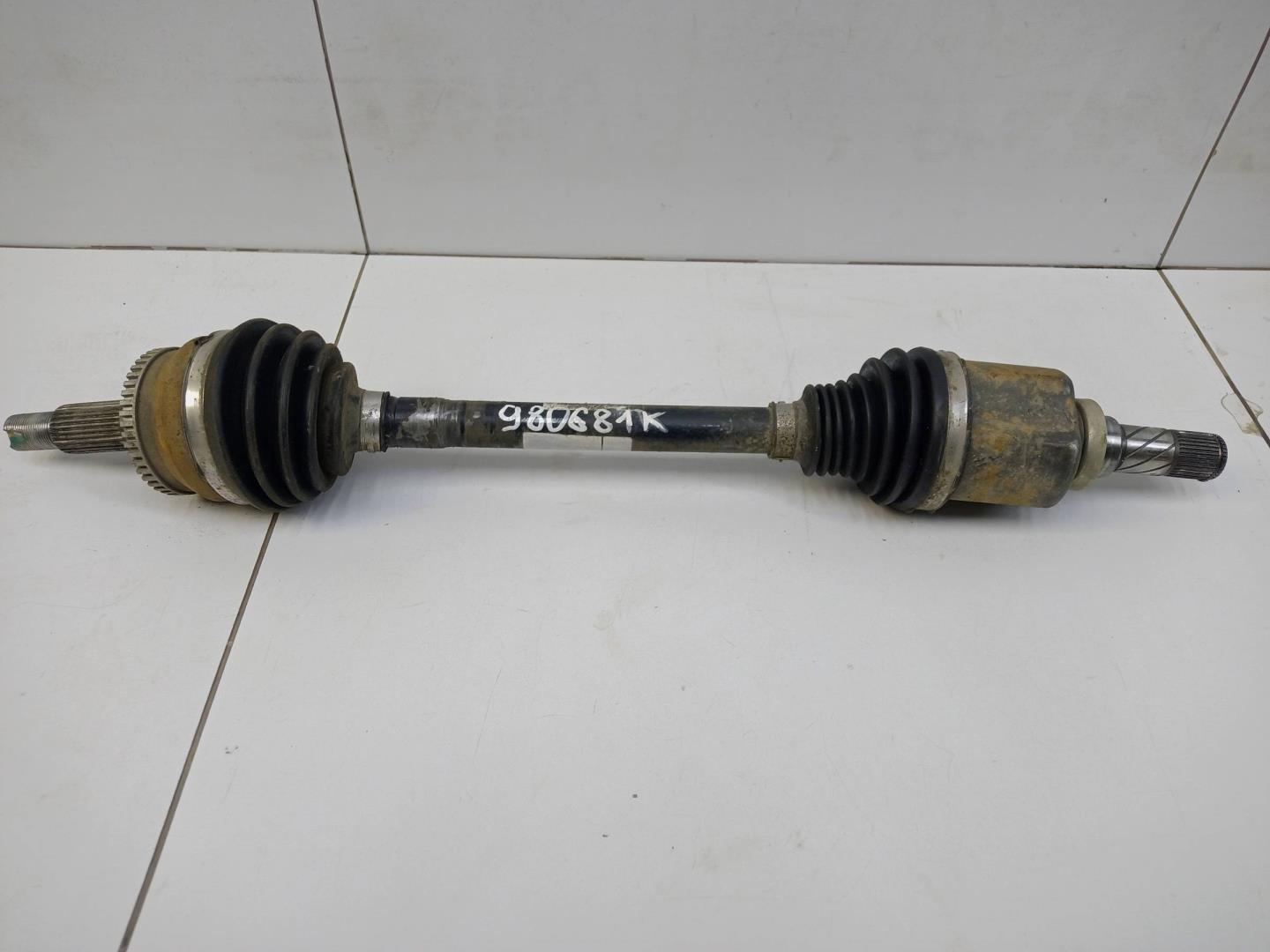 Полуось передняя левая