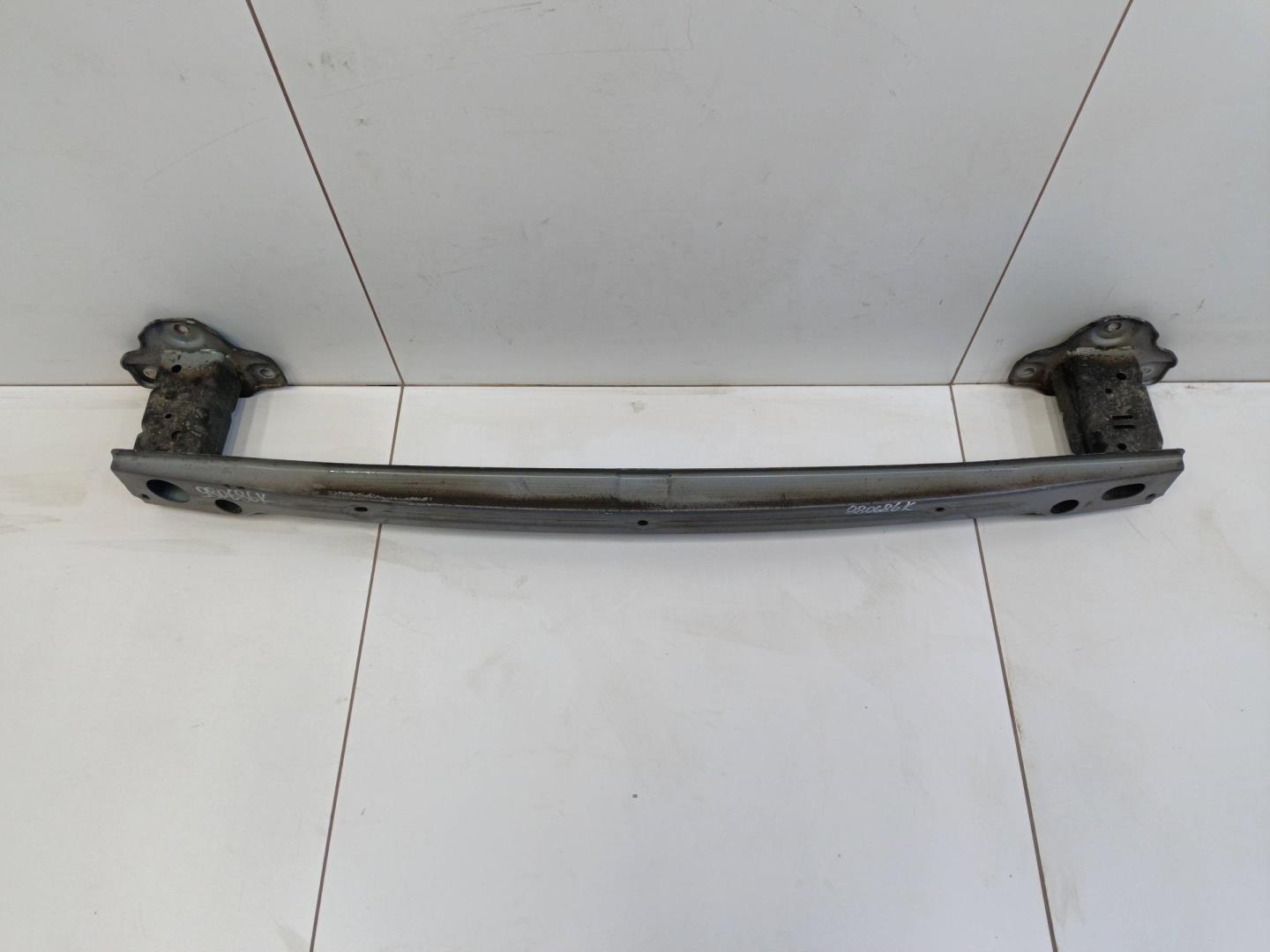 Усилитель заднего бампера