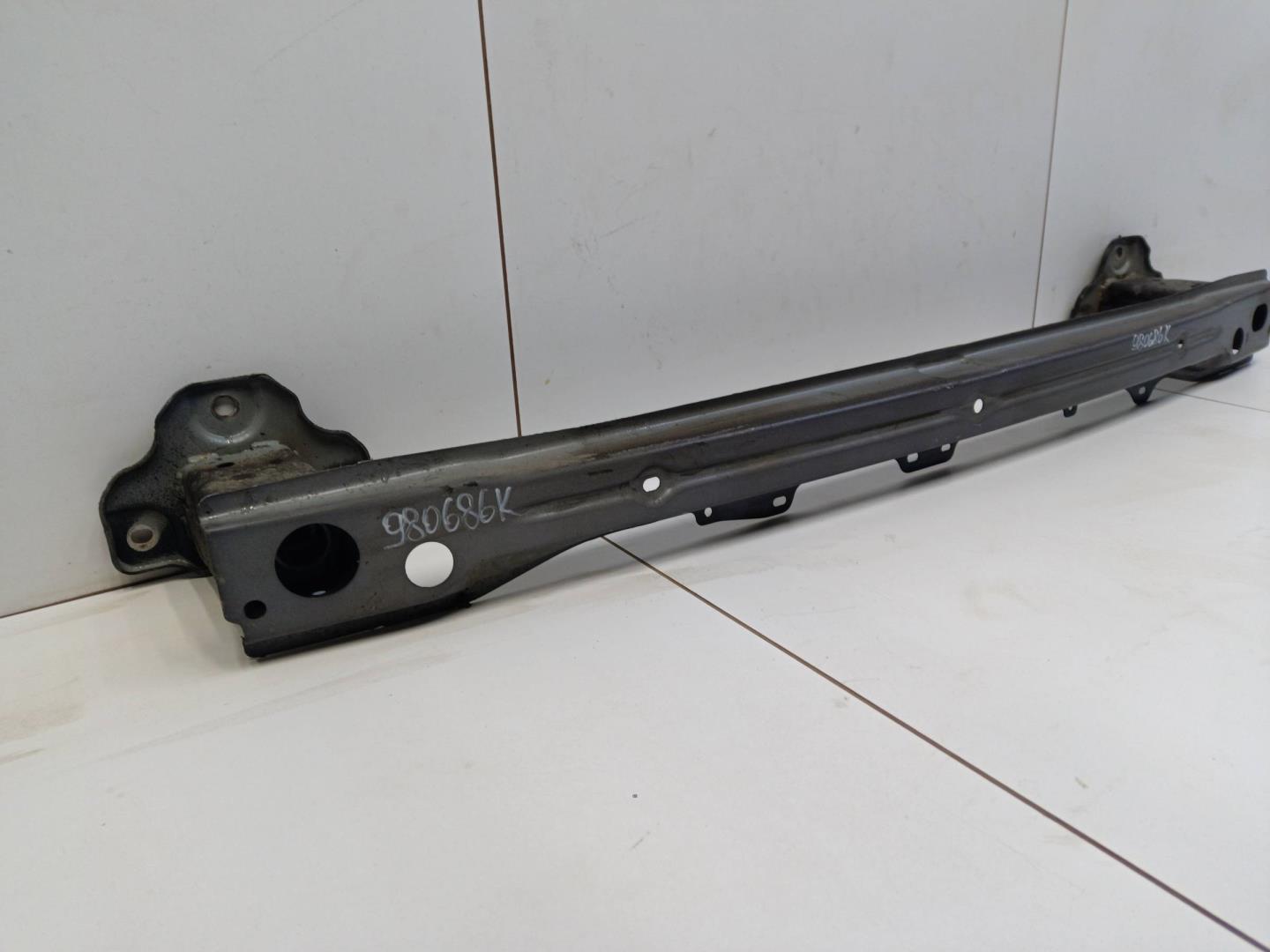 Усилитель заднего бампера