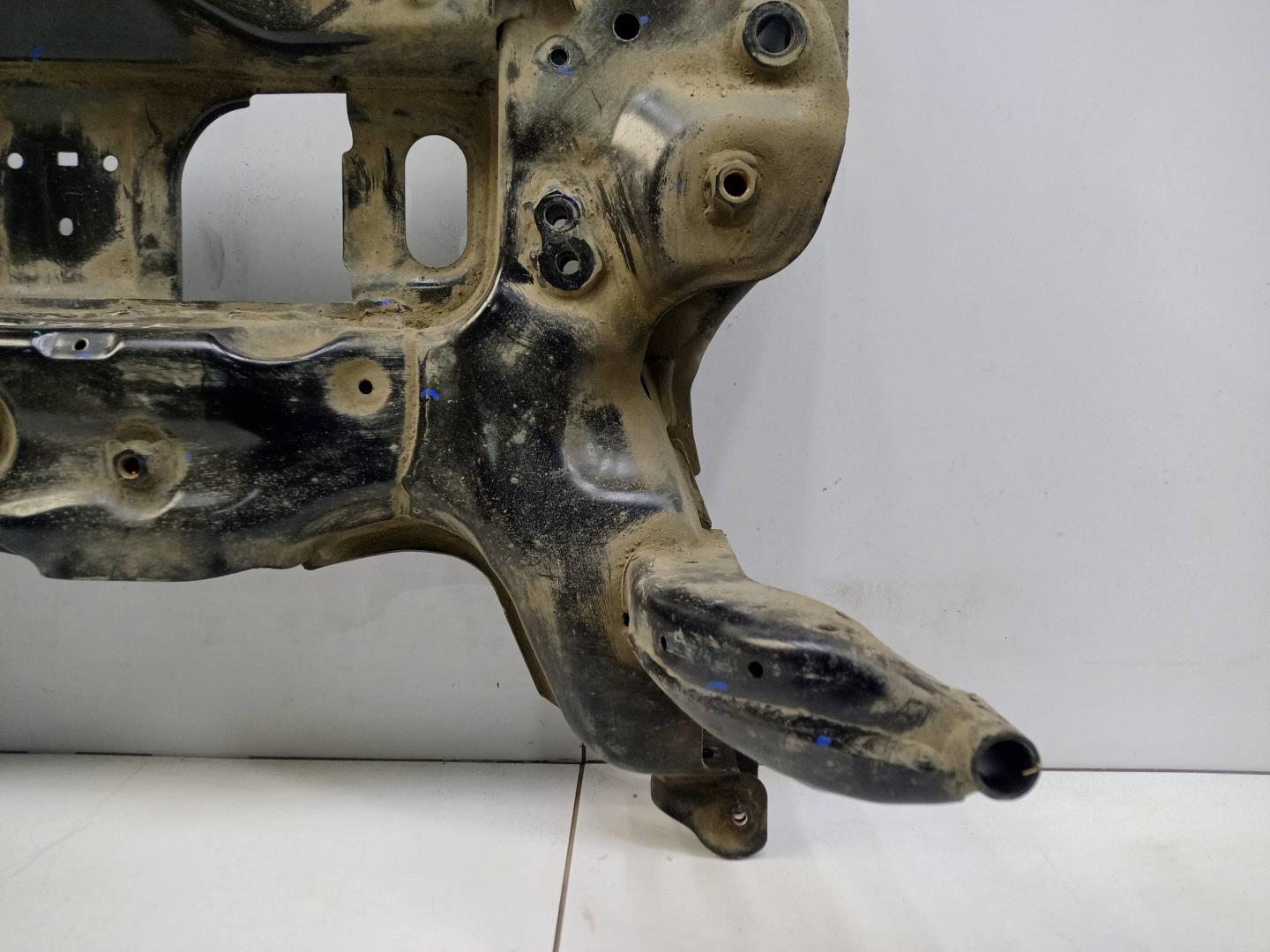 Балка подмоторная