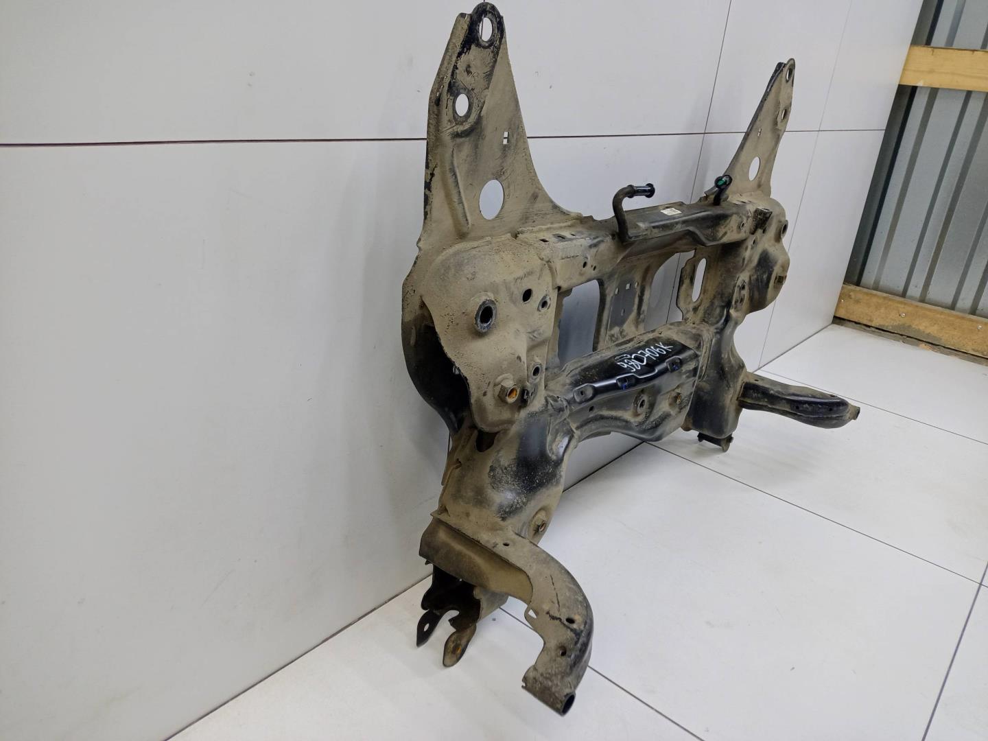 Балка подмоторная