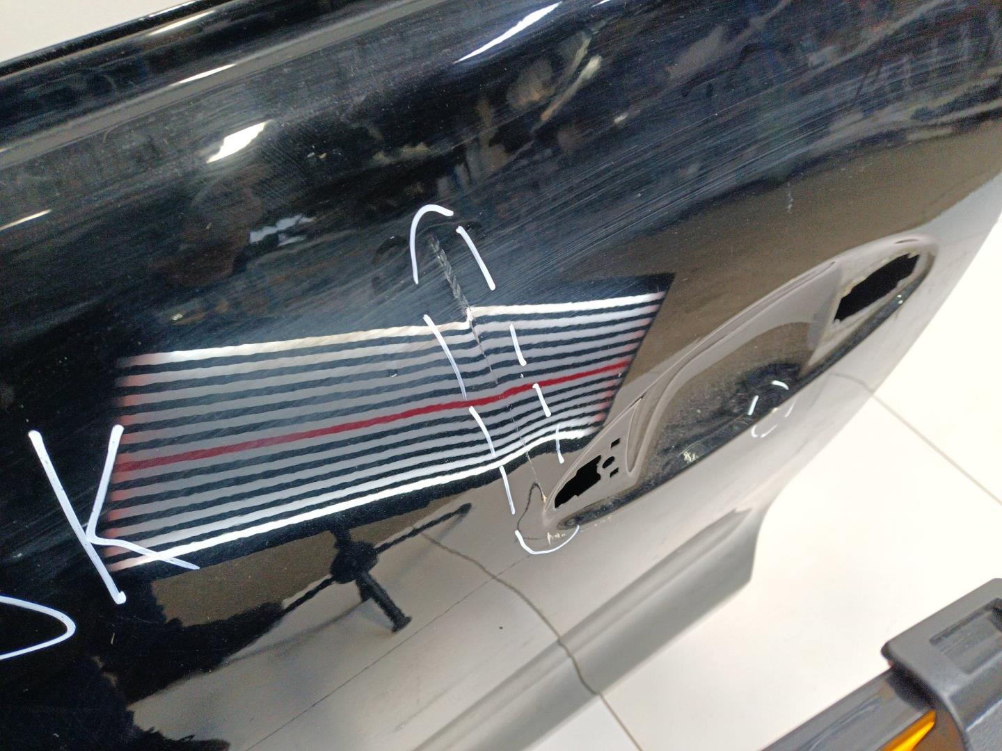 Дверь передняя левая