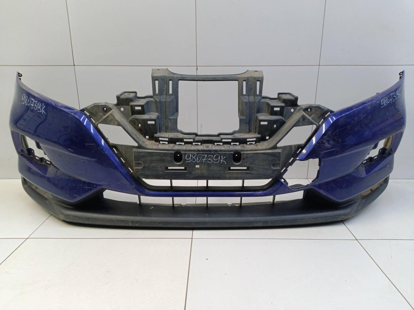 Бампер передний