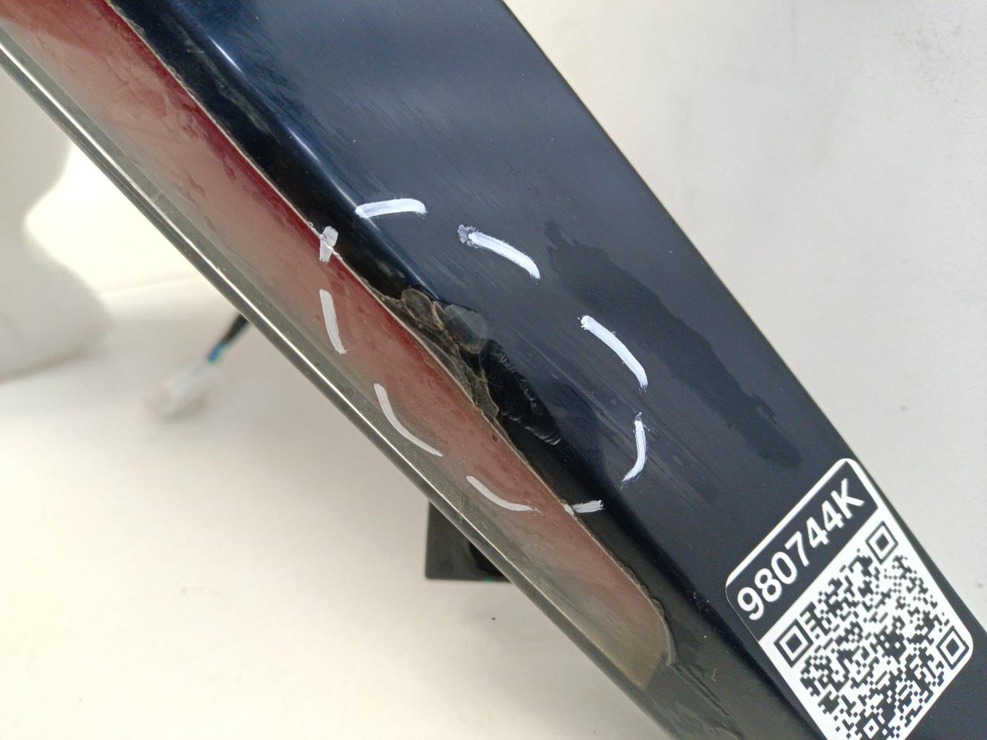 Фонарь задний наружный правый