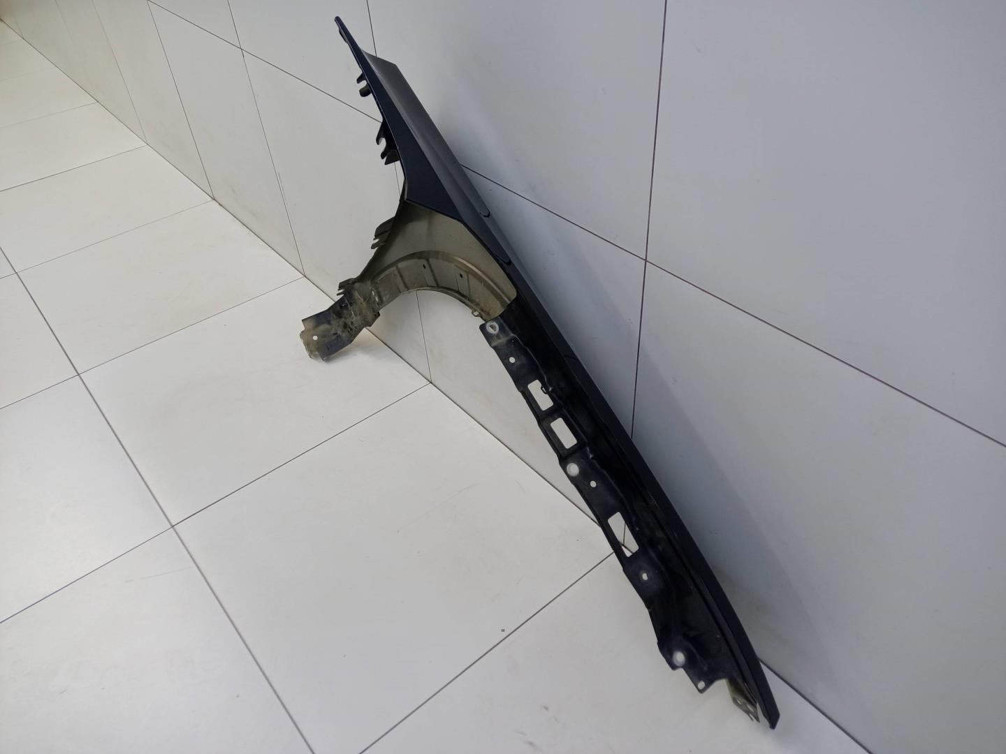 Крыло переднее левое