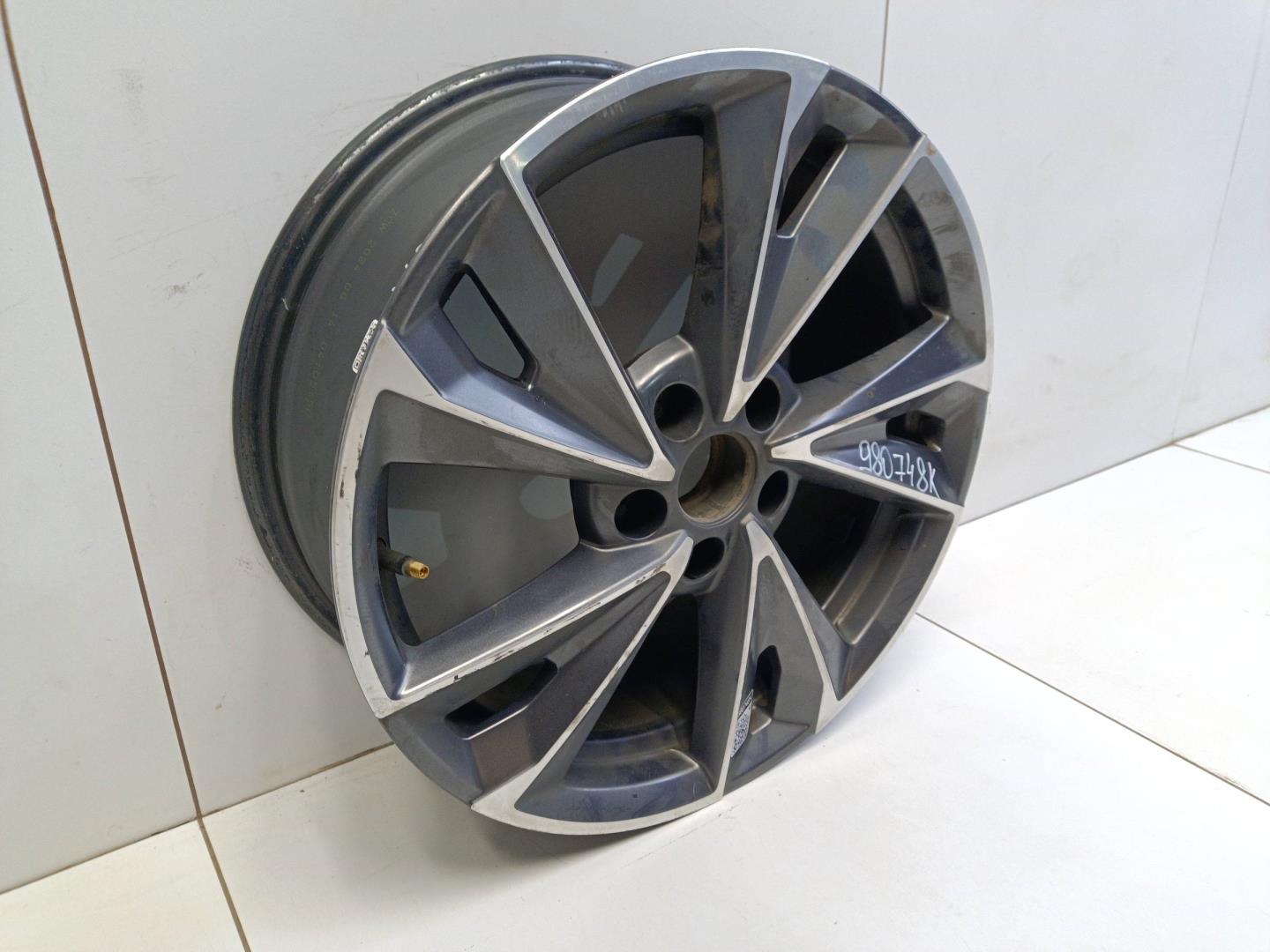 Диск колесный литой легкий сплав