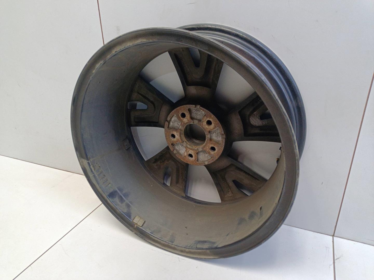 Диск колесный литой легкий сплав