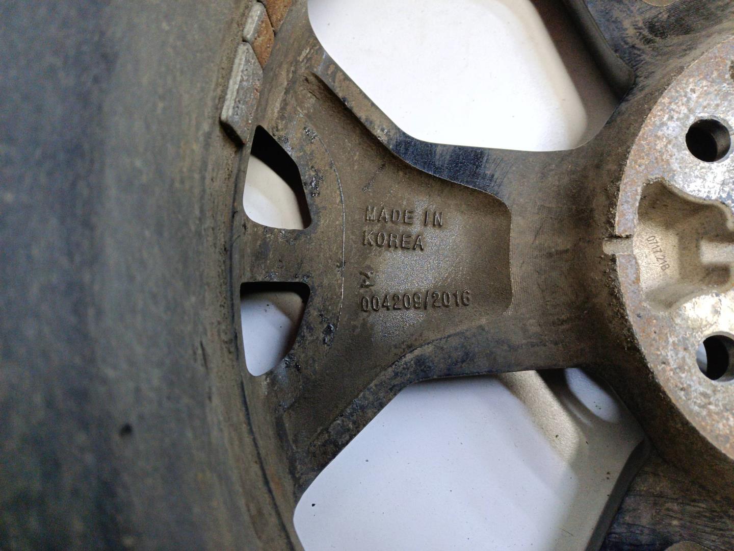 Диск колесный литой легкий сплав