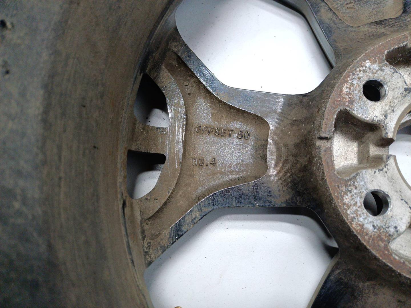 Диск колесный литой легкий сплав