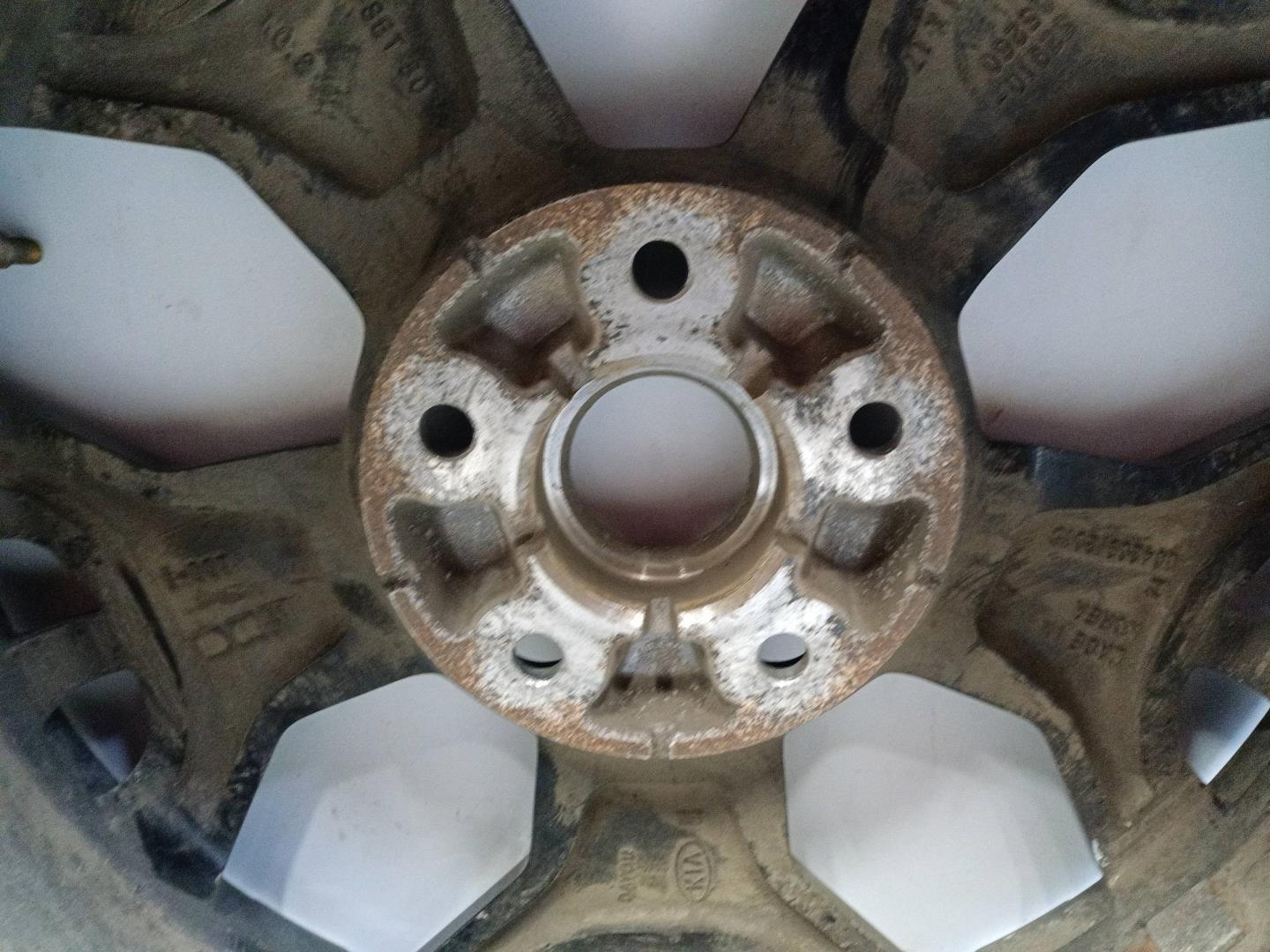 Диск колесный литой легкий сплав