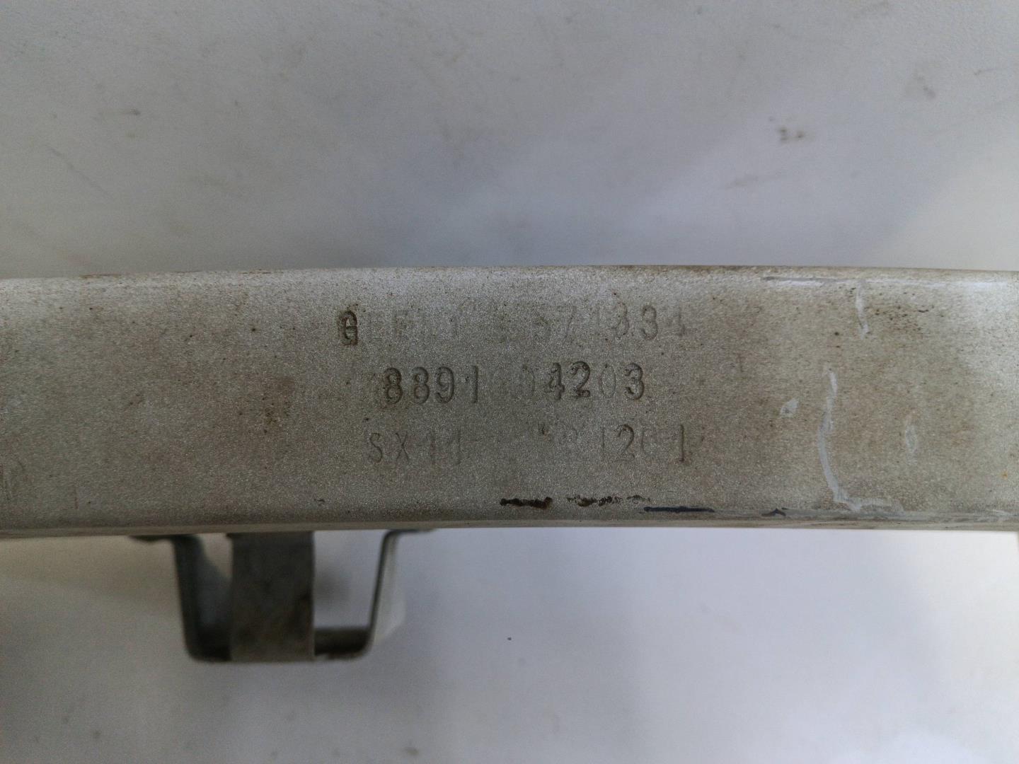 Усилитель переднего бампера