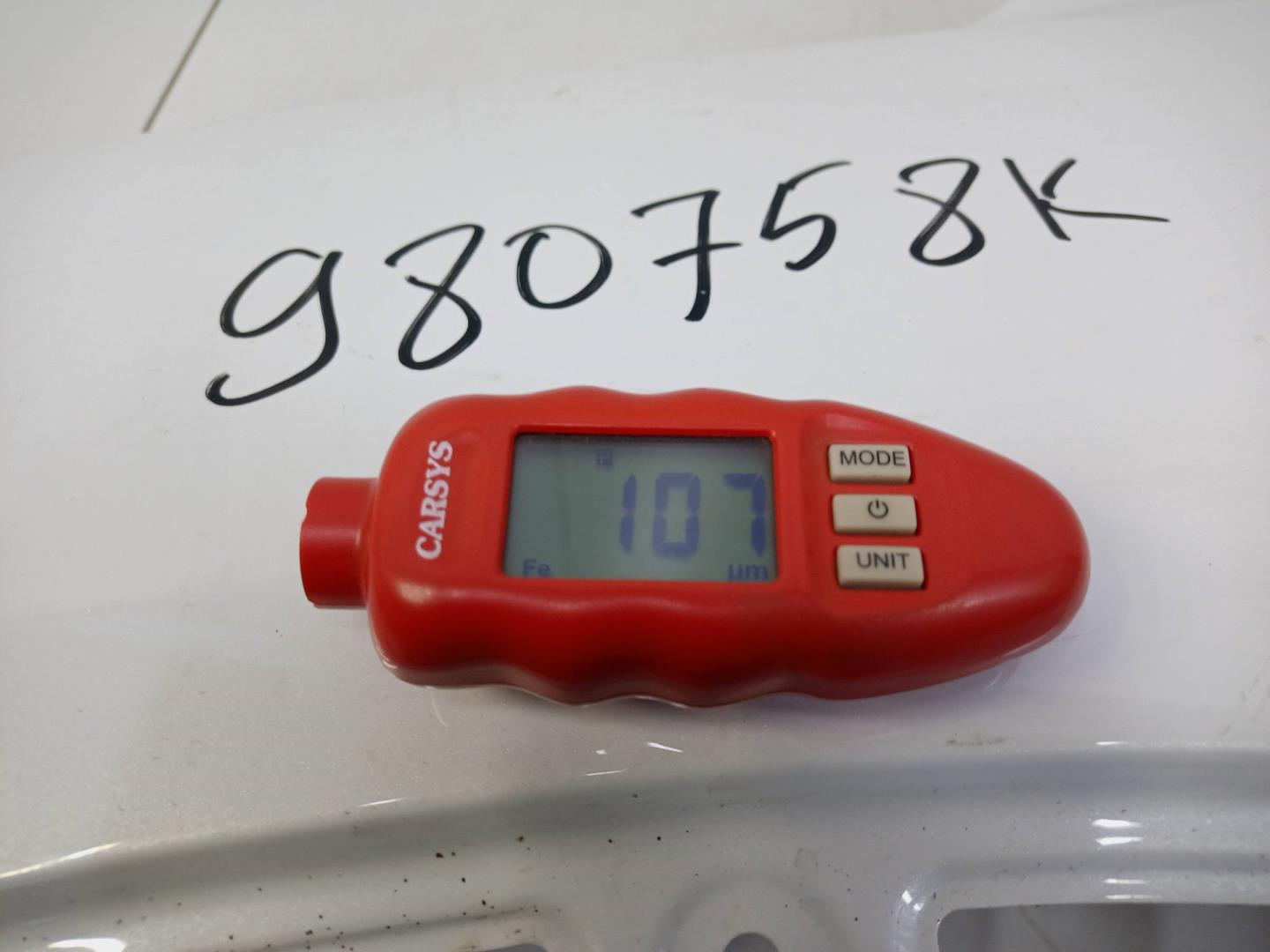 Крыло переднее левое