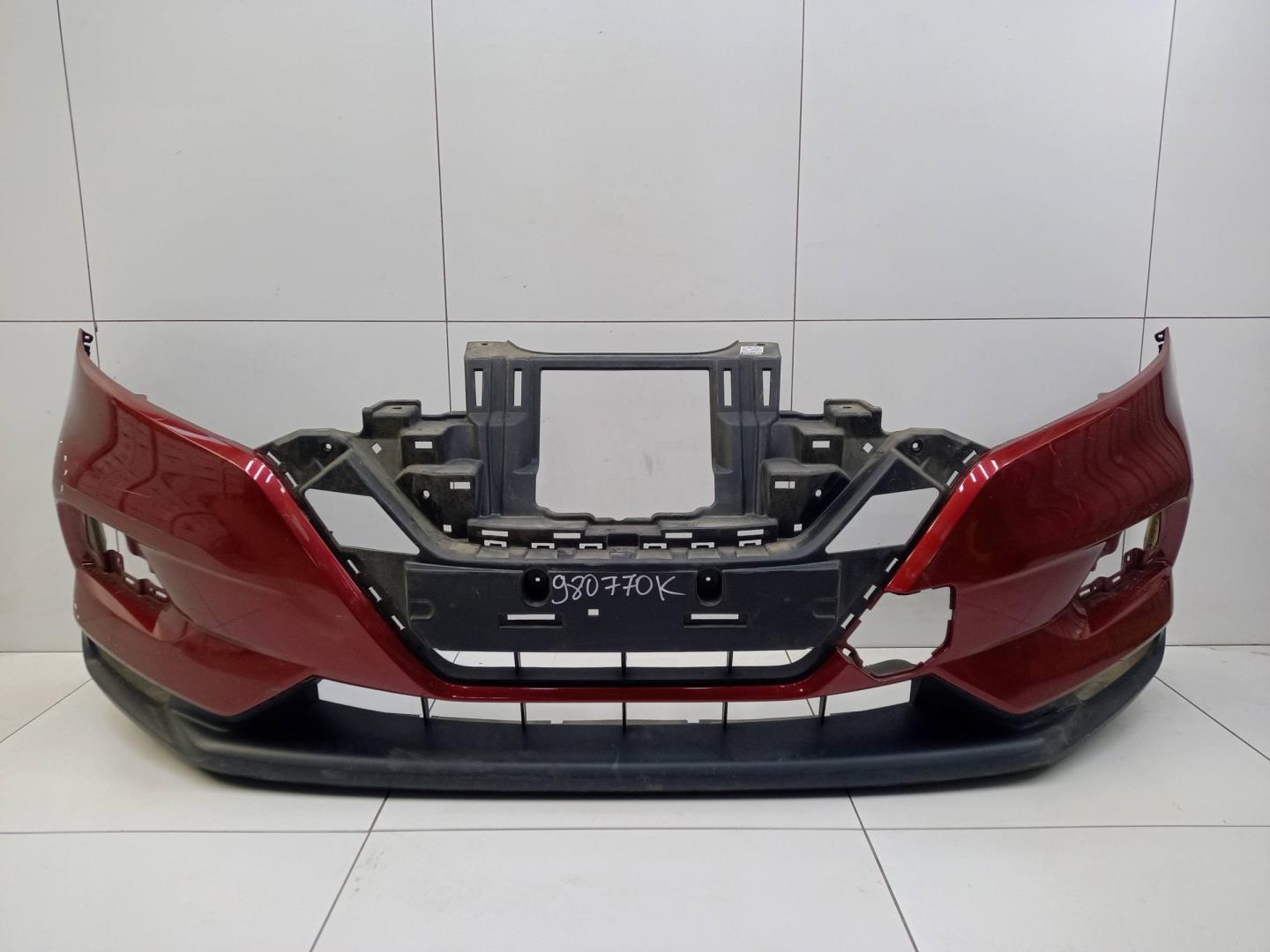 Бампер передний