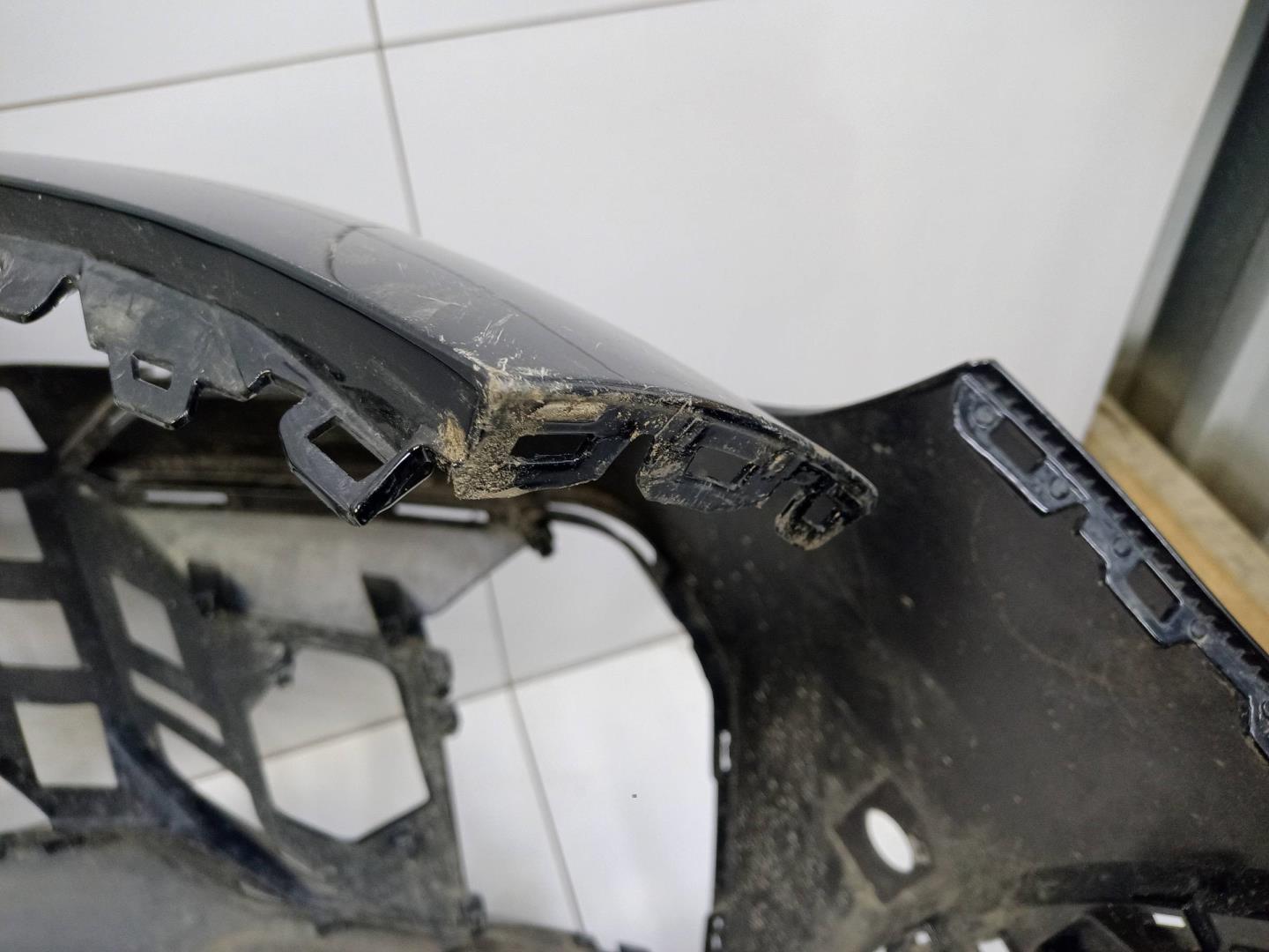 Бампер передний