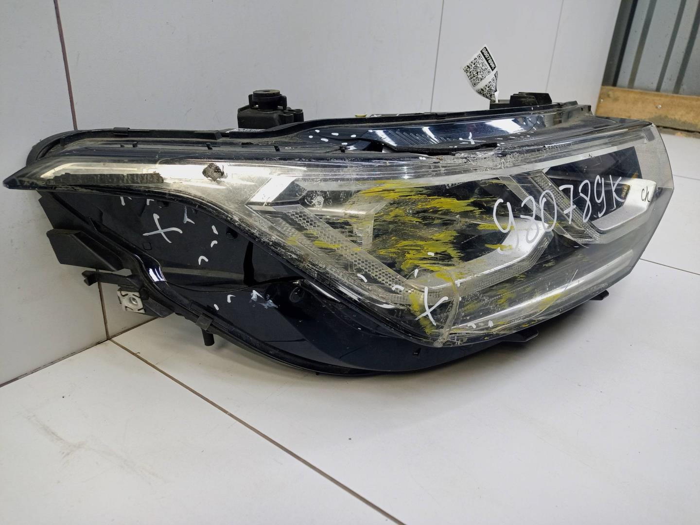 Фара правая