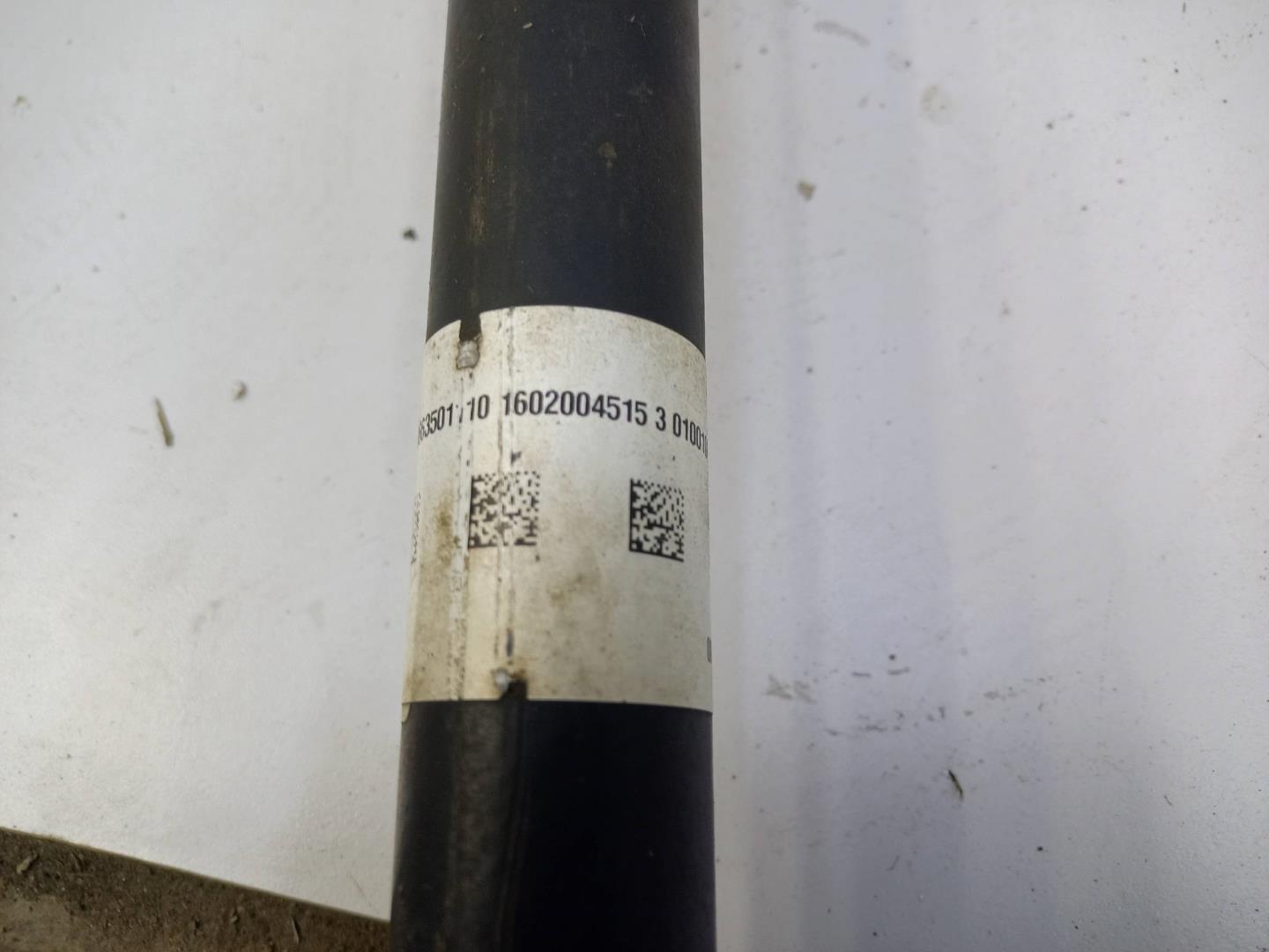 Полуось задняя левая