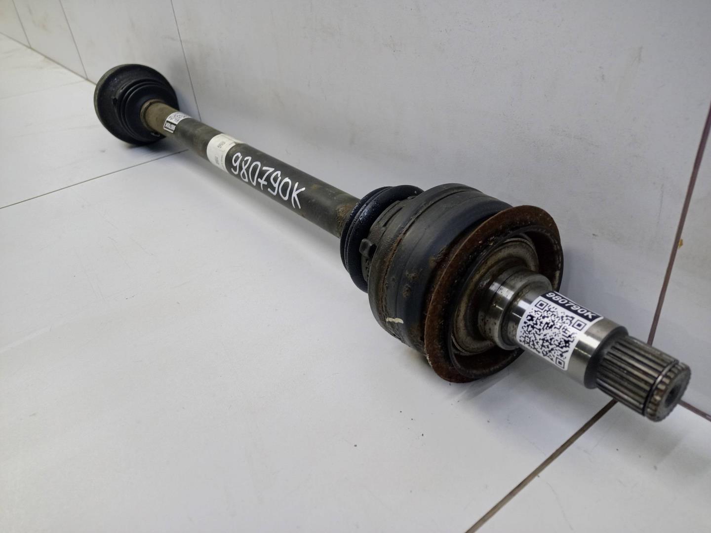Полуось задняя левая