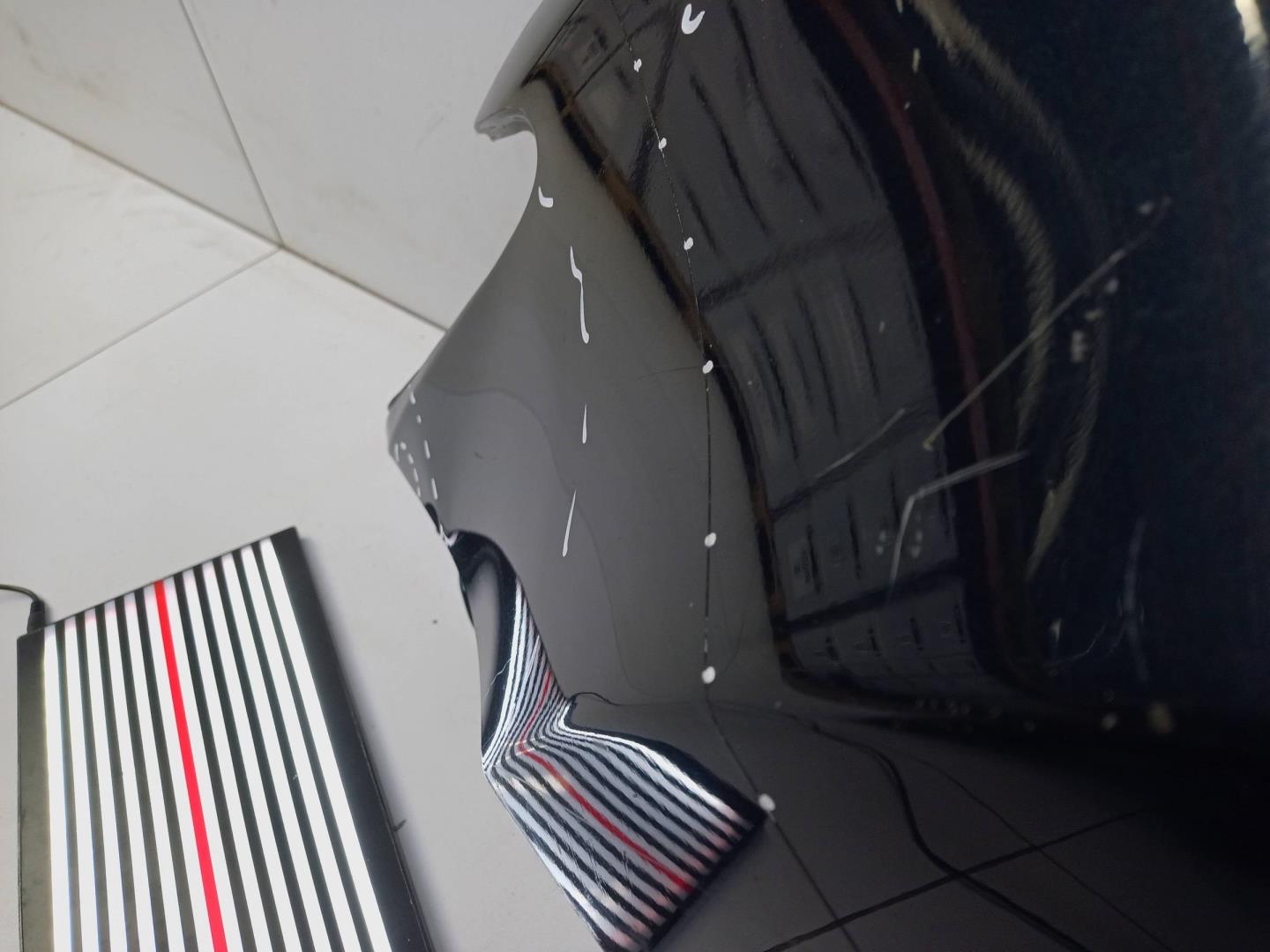 Крыло переднее левое