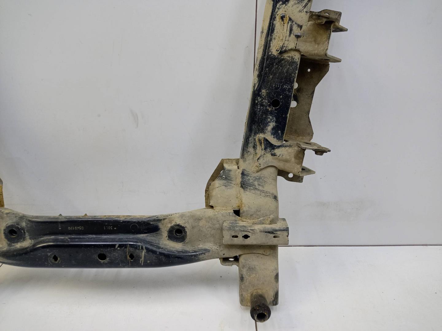 Балка подмоторная