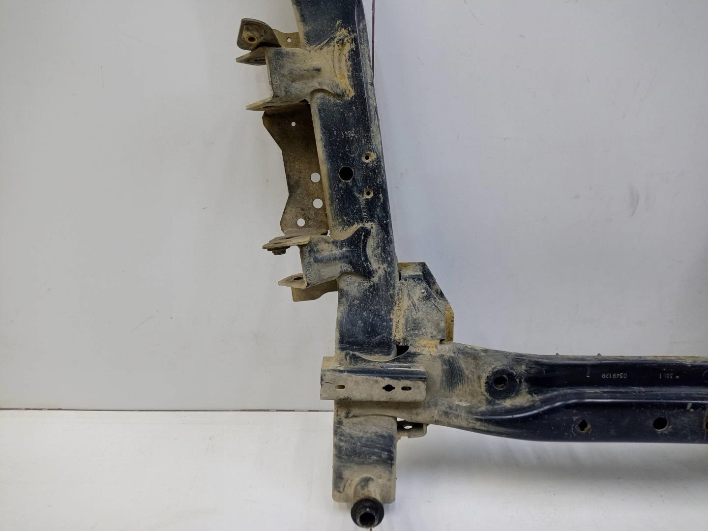 Балка подмоторная