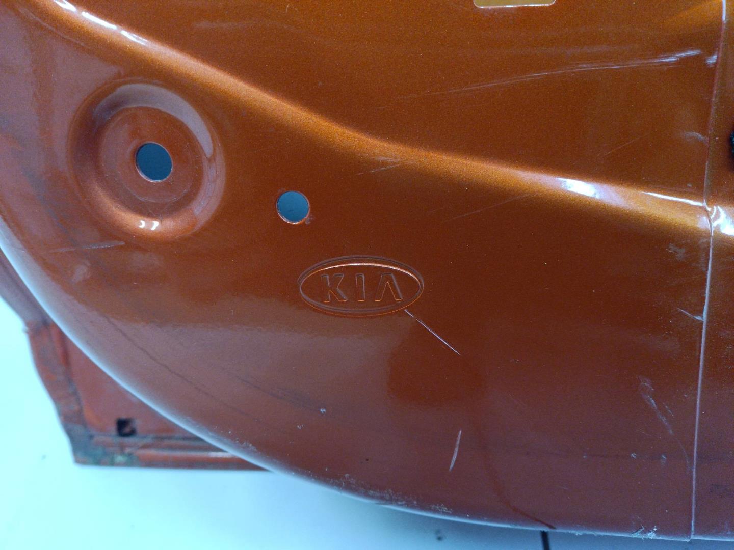 Дверь задняя правая