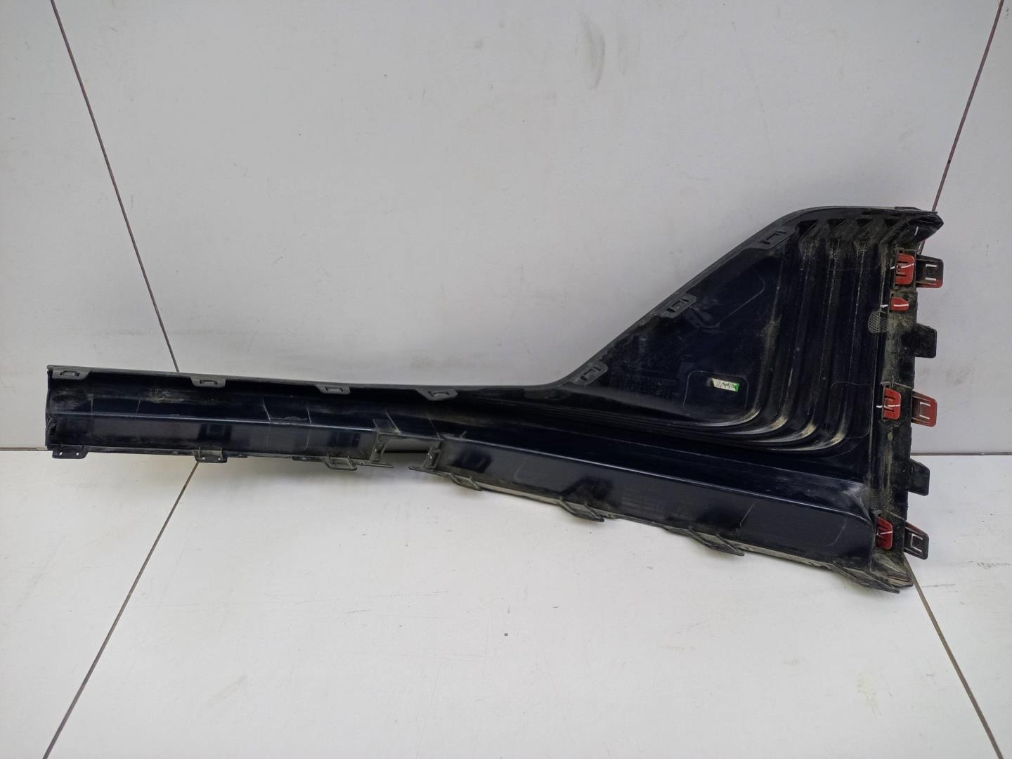 Накладка переднего бампера правая