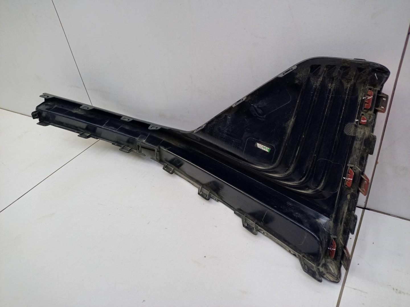 Накладка переднего бампера правая