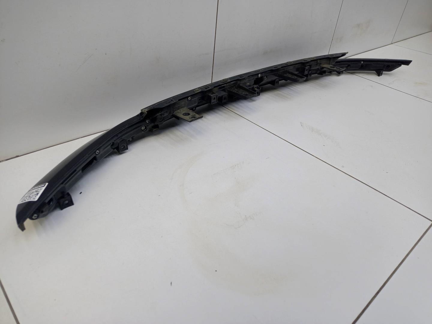 Накладка на решетку радиатора