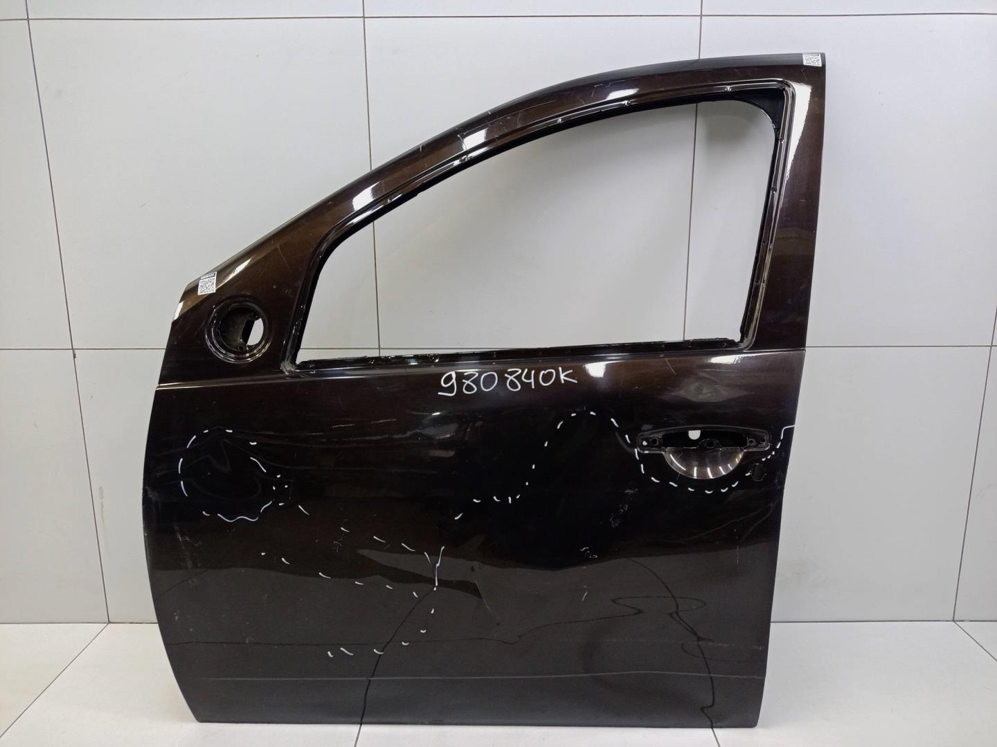Дверь передняя левая