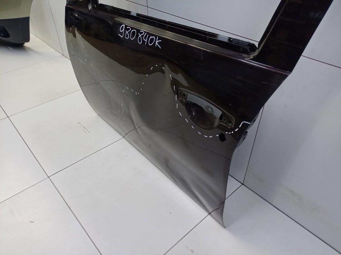 Дверь передняя левая