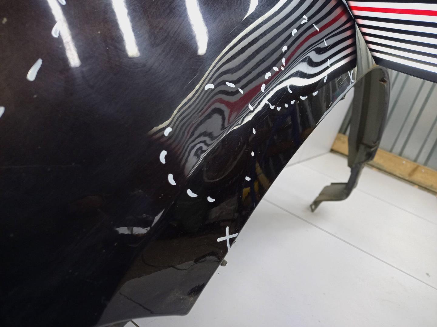 Крыло переднее левое