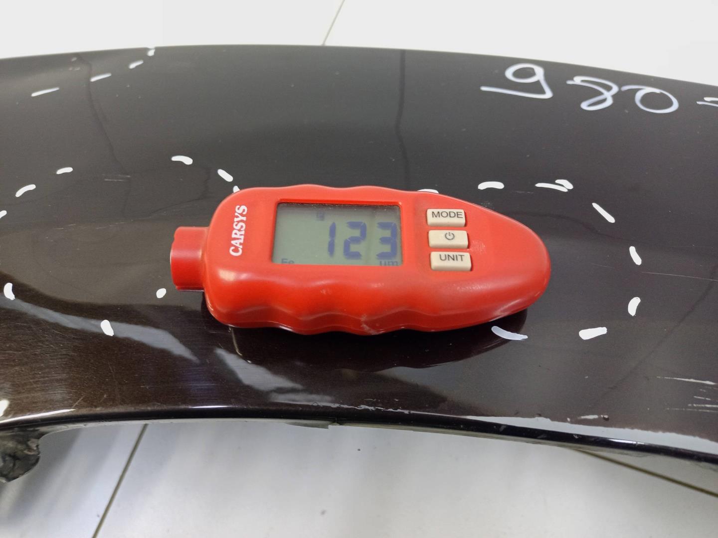 Крыло переднее левое