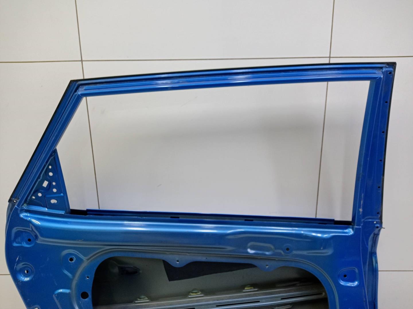 Дверь задняя левая