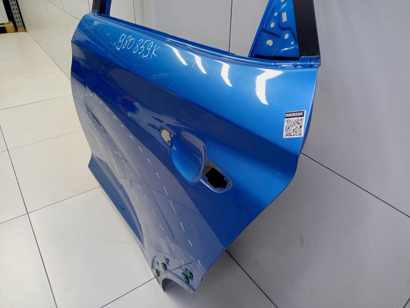 Дверь задняя левая