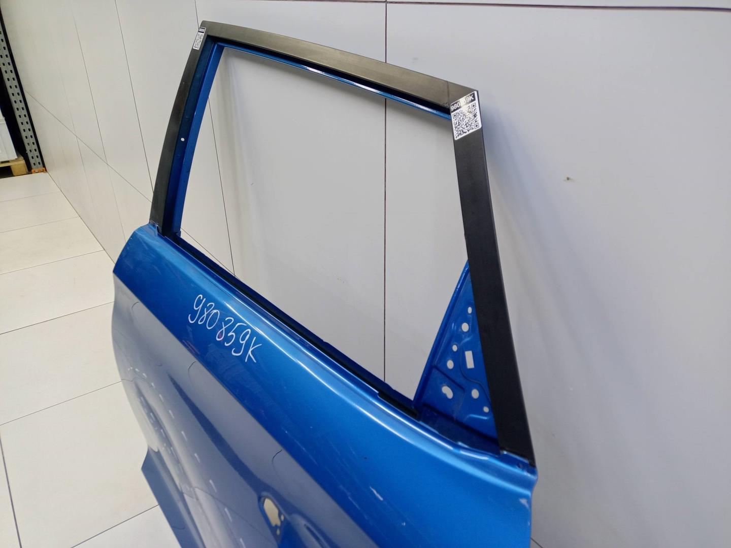 Дверь задняя левая