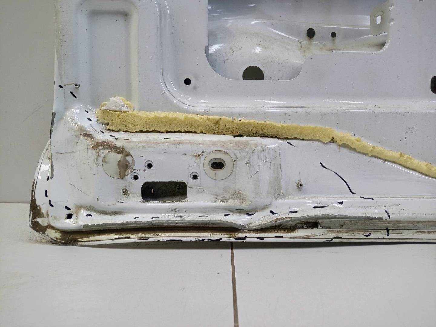 Дверь задняя левая