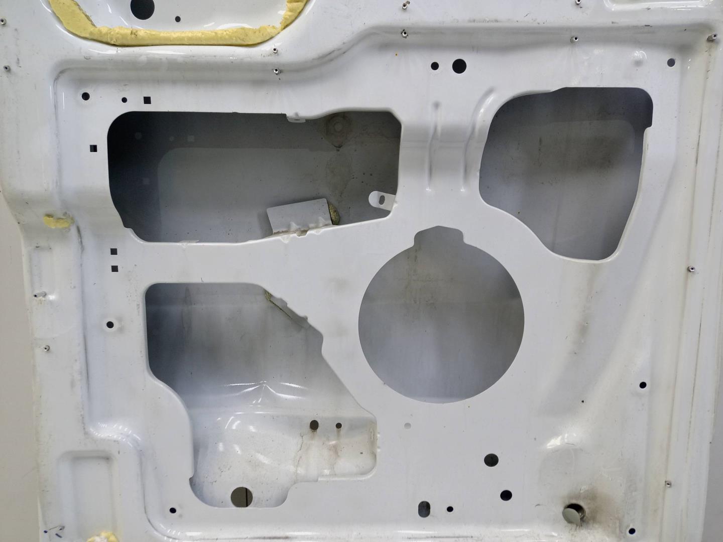 Дверь задняя левая