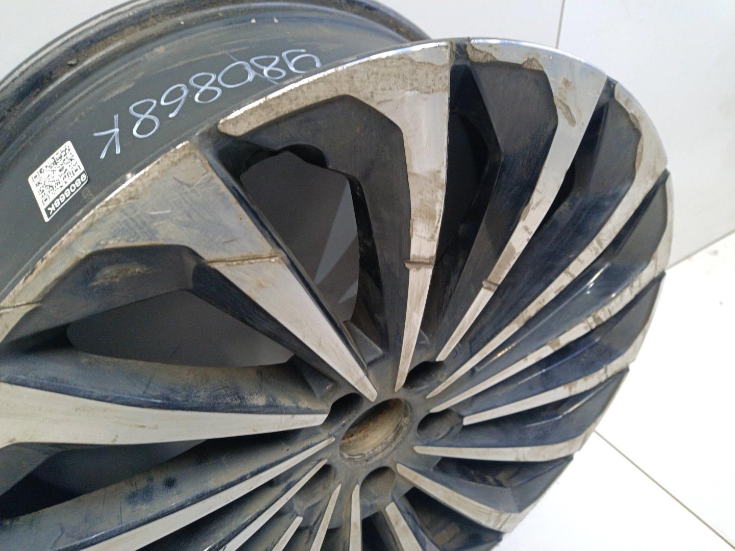 Диск колесный литой легкий сплав