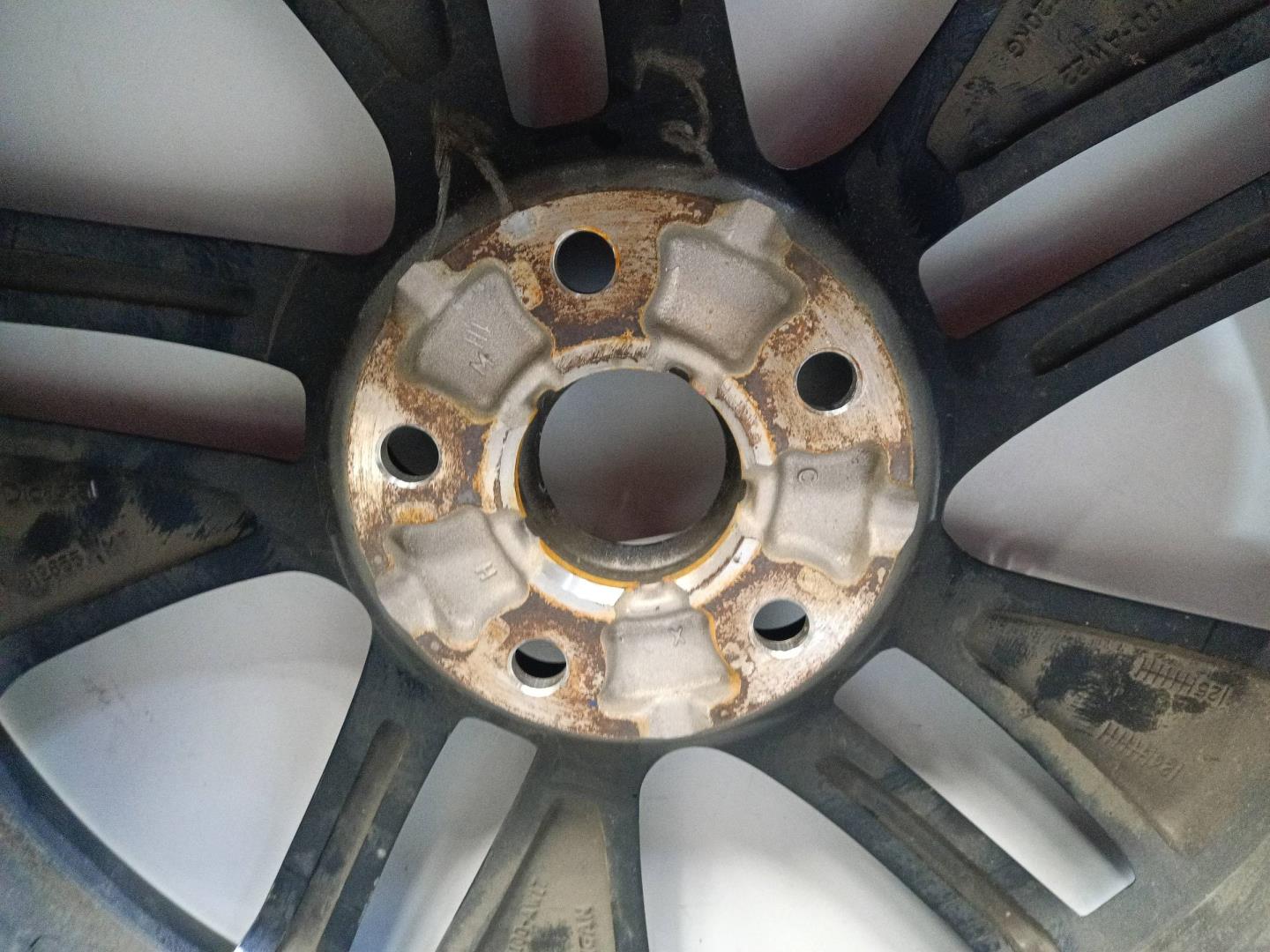 Диск колесный литой легкий сплав