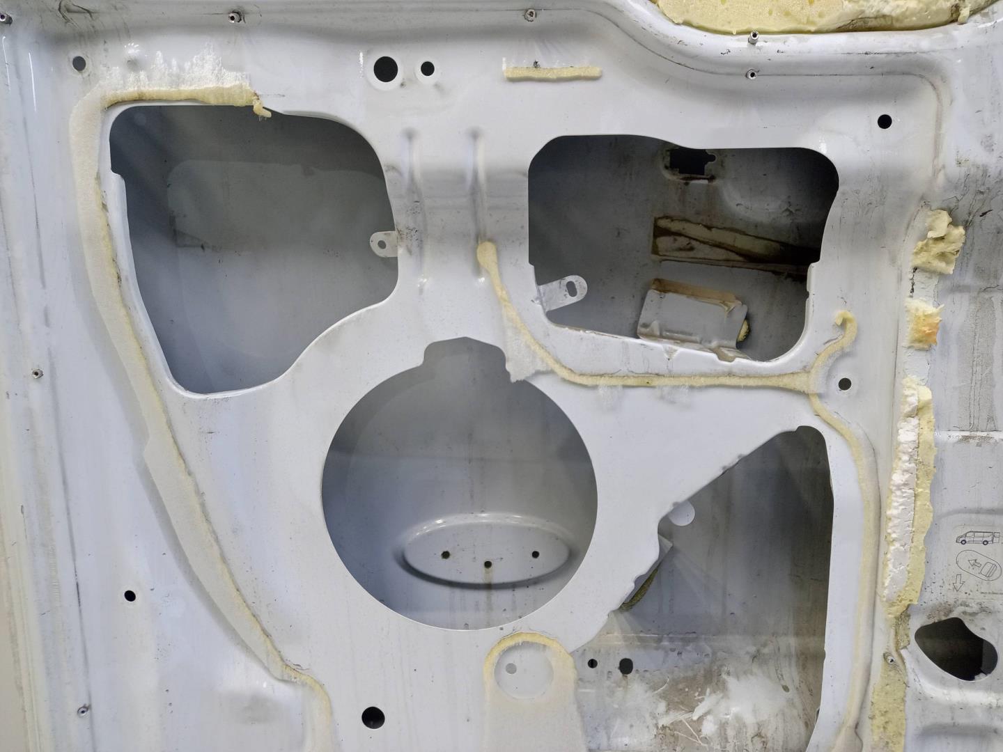 Дверь задняя правая