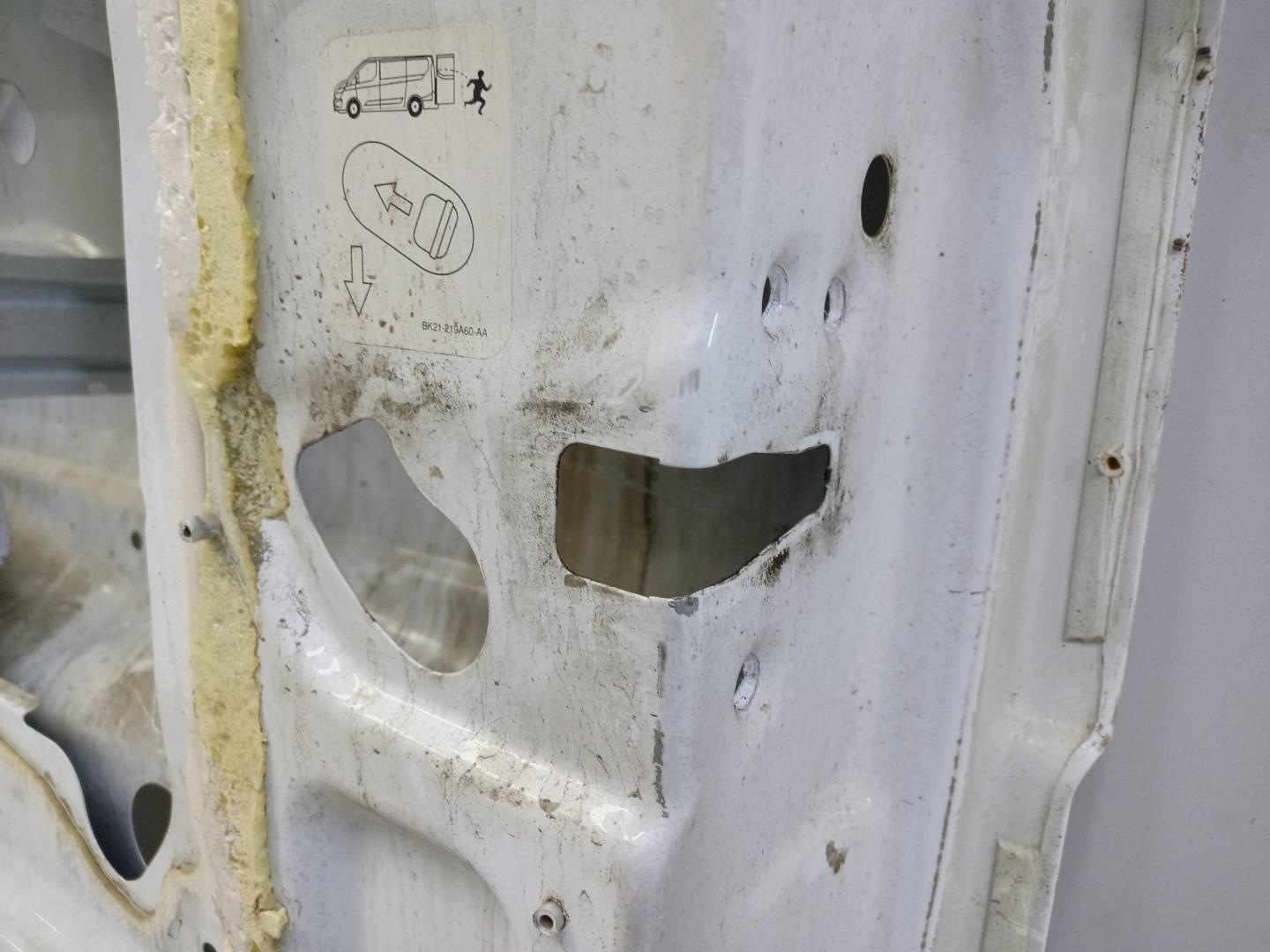 Дверь задняя правая